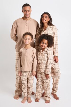 boohoo Dam Dam Matchande Familj Baby Fleece Fairisle-tryck Långärmad Tröja & Byxor Pyjamas Set | Neutral | Storlek 40