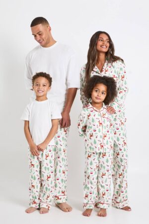 boohoo Dam Kvinnors matchande familjs jultryckta baby fleece långärmad skjorta & byxor pyjamasset | Storlek 38