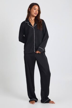 boohoo Dam Lång Satäng Pyjamas Set med Pipingdetaljer - Långärmad Skjorta & Byxor | Black | Storlek 36