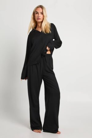 boohoo Dam Mjuk Knappförsedd Skjort- och Byxpyjamas | Black | Storlek 34