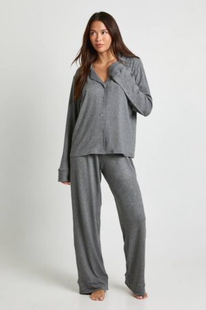 boohoo Dam Mjuk touch-skjorta med genomgående knappning och byxor - pyjamaset | Grey Marl | Storlek 34