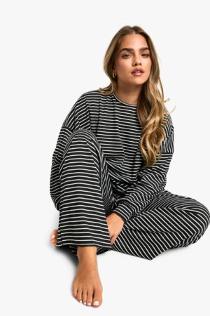 boohoo Dam Petite Loungewear Randig Långärmad Topp & Byxor Pyjamasset | Black | Storlek 34