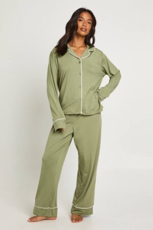 boohoo Dam Petite pipdetalj långärmad skjorta och byxpajamaset | Sage | Storlek 34
