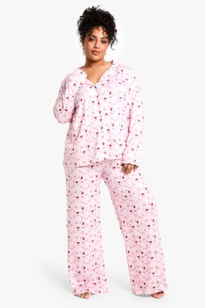 boohoo Dam Plus Cherry Print Långärmad & Byxpyjamas Set | Baby Pink | Storlek 44