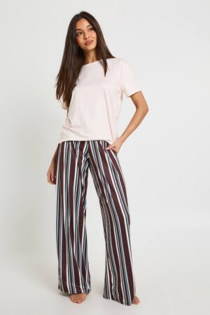 boohoo Dam Randig OverStorlekd T-Shirt & Byxor Pyjamas Set | Brown | Storlek 34