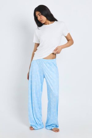 boohoo Dam Tall Martini & Bow Print T-Shirt and Trouser Pyjama Set | Blue | Storlek 36