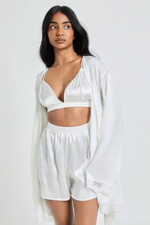 boohoo Dam Bridal Lace Detail Satin Mini Robe | White | Storlek 44