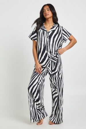 boohoo Dam Petite Zebramönstrad Kortärmad Topp & Byxor Pyjamas Set | Storlek 38