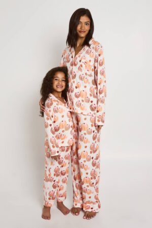 boohoo Barn Matchande Familj Supermjuk Leopard Pumpa Tryck Långärmad Skjorta & Byxor Pyjamas Set | Beige | Storlek 3-4 Years